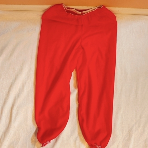 Girl's Lightweight Christmas Pajama Set - Picture 7 of 10